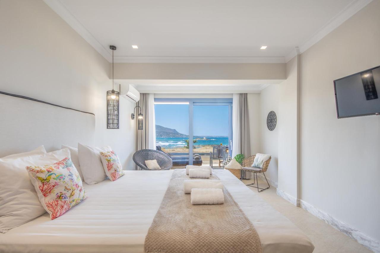 Pyrgos Blue Aparthotel มาเลีย ภายนอก รูปภาพ