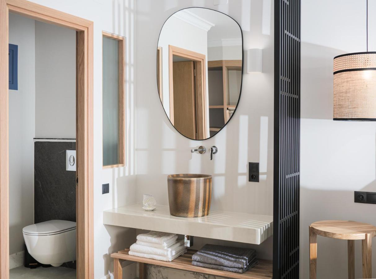 Pyrgos Blue Aparthotel มาเลีย ภายนอก รูปภาพ