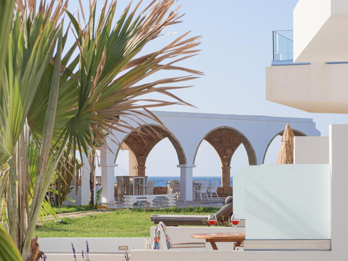Pyrgos Blue Aparthotel มาเลีย ภายนอก รูปภาพ