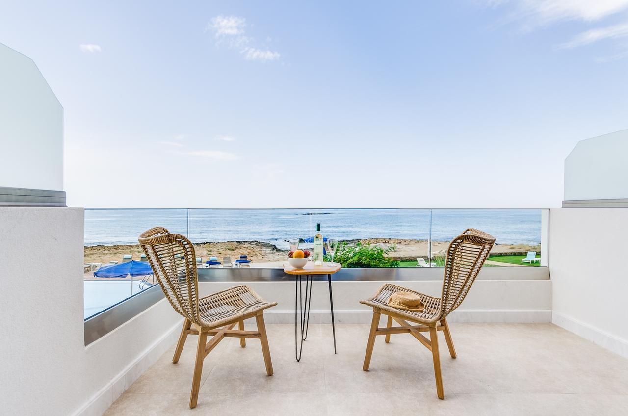 Pyrgos Blue Aparthotel มาเลีย ภายนอก รูปภาพ