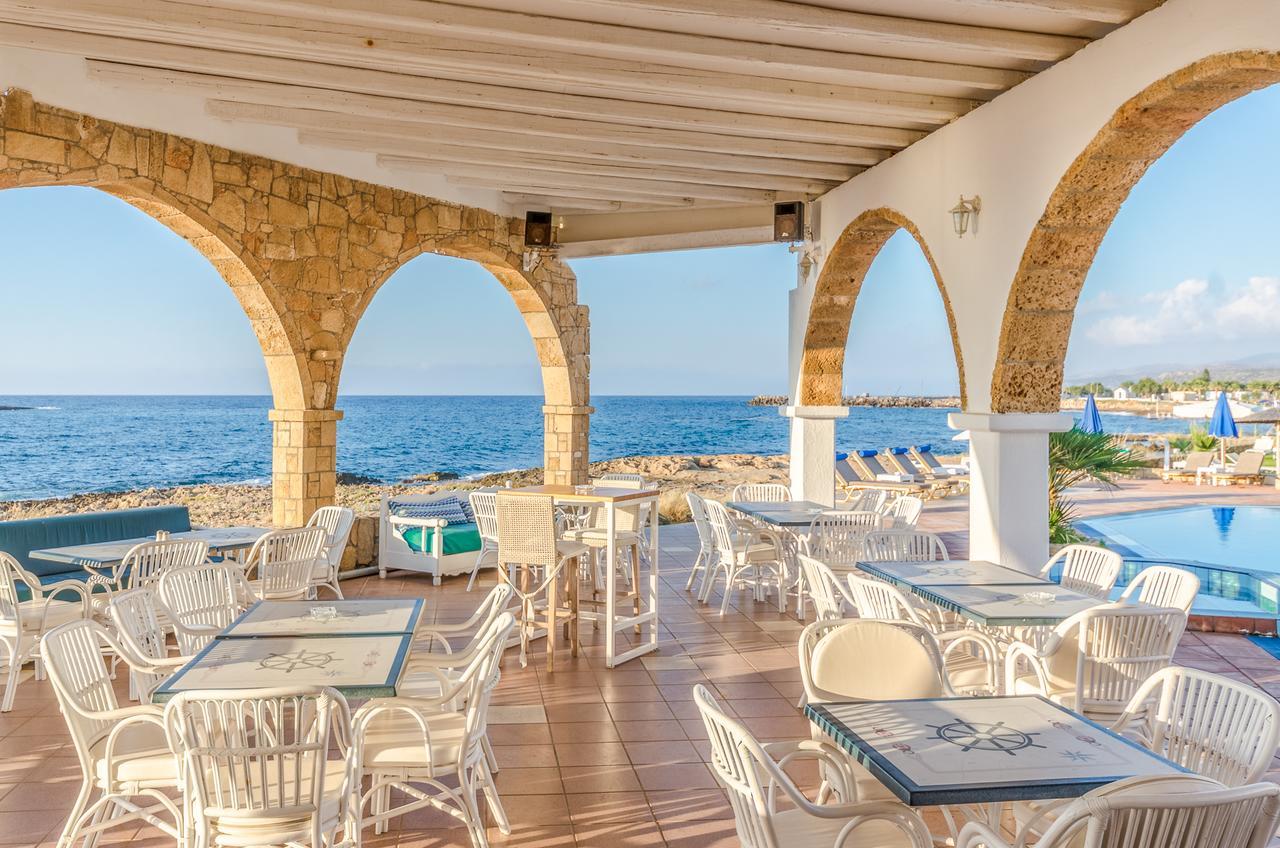 Pyrgos Blue Aparthotel มาเลีย ภายนอก รูปภาพ