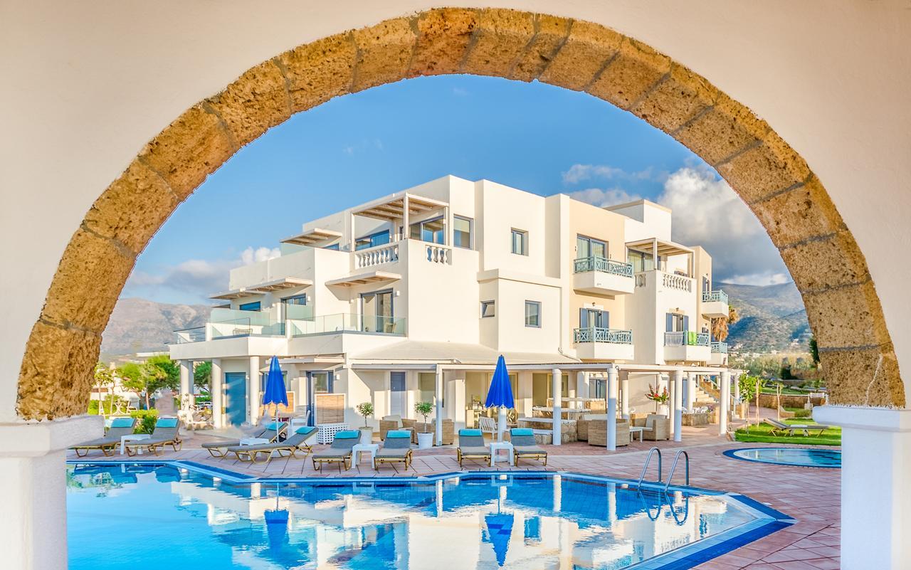 Pyrgos Blue Aparthotel มาเลีย ภายนอก รูปภาพ