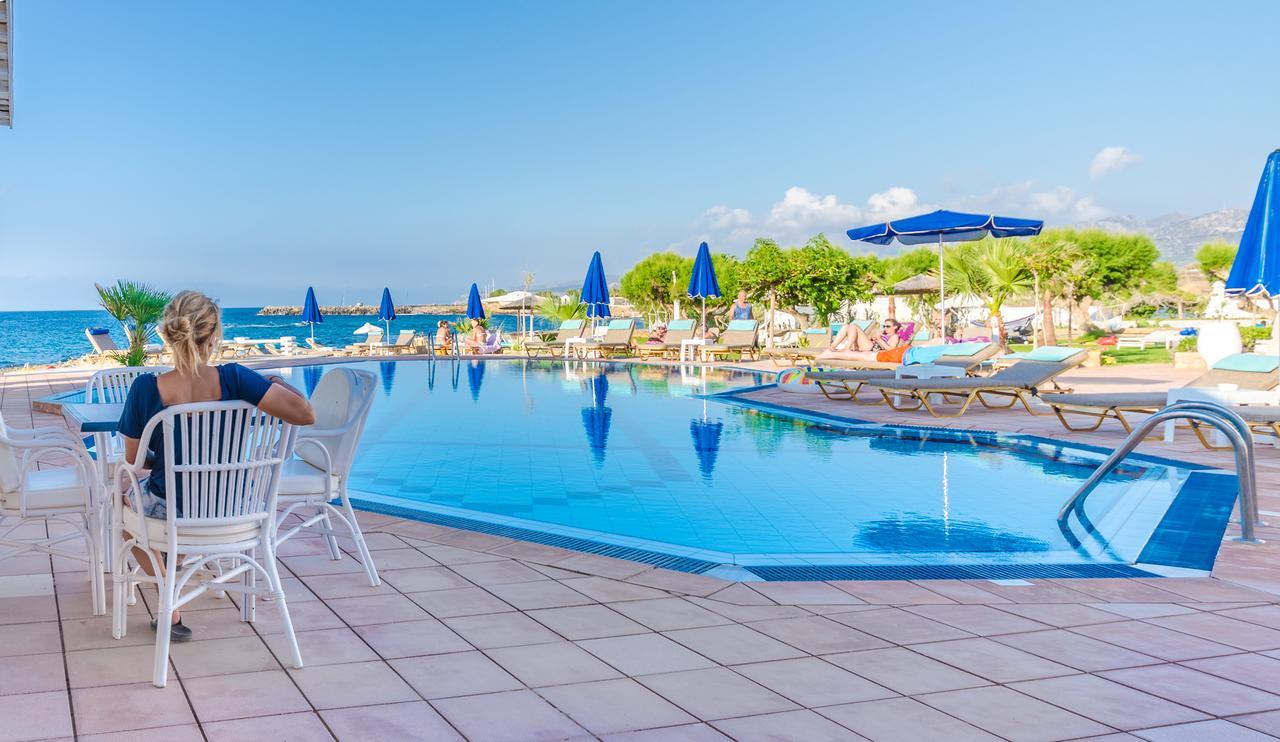 Pyrgos Blue Aparthotel มาเลีย ภายนอก รูปภาพ