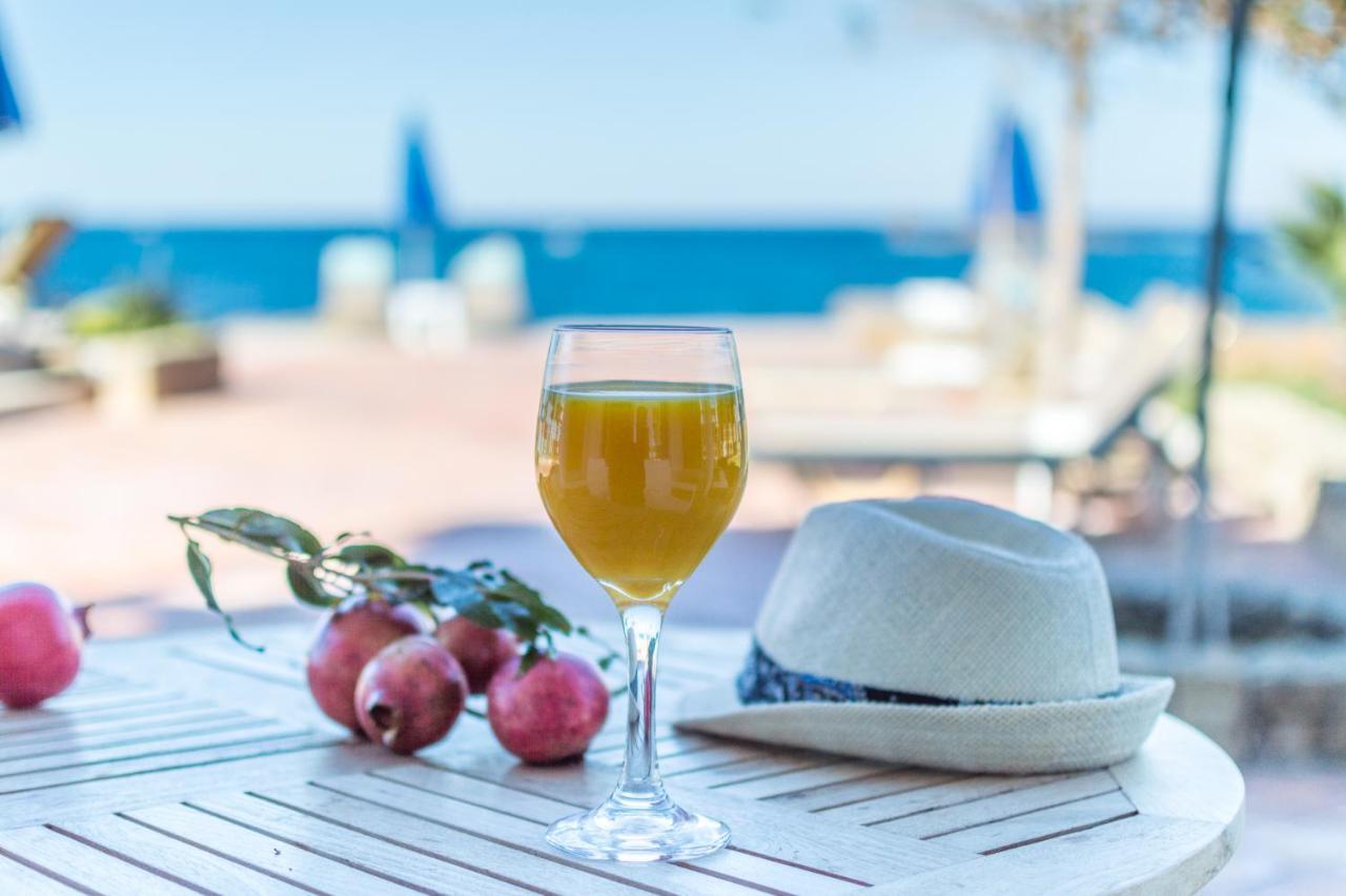 Pyrgos Blue Aparthotel มาเลีย ภายนอก รูปภาพ